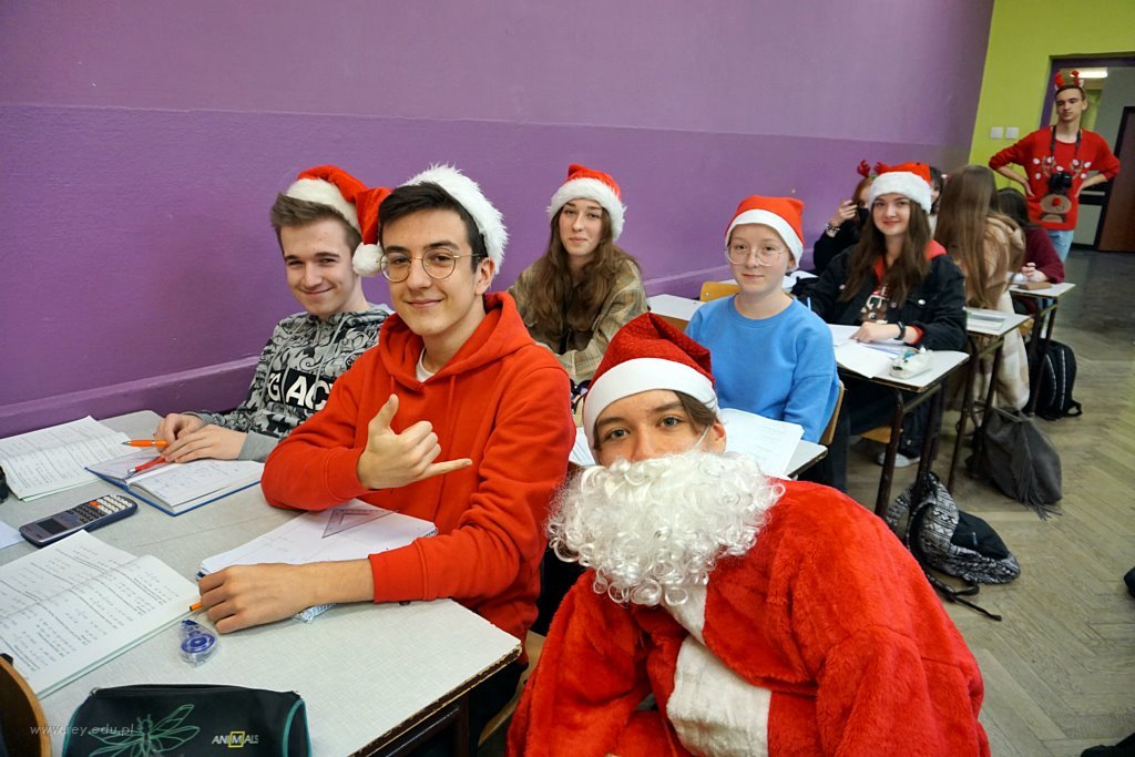 2021-12-06 Szkolne Mikołajki