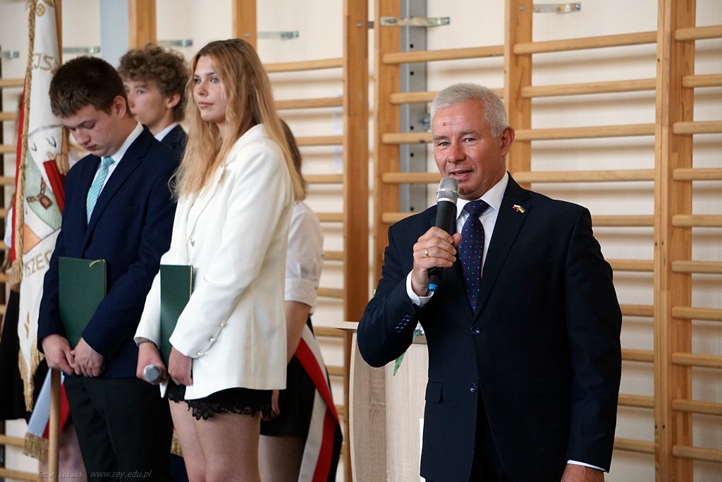 2022-06-24 koniec roku