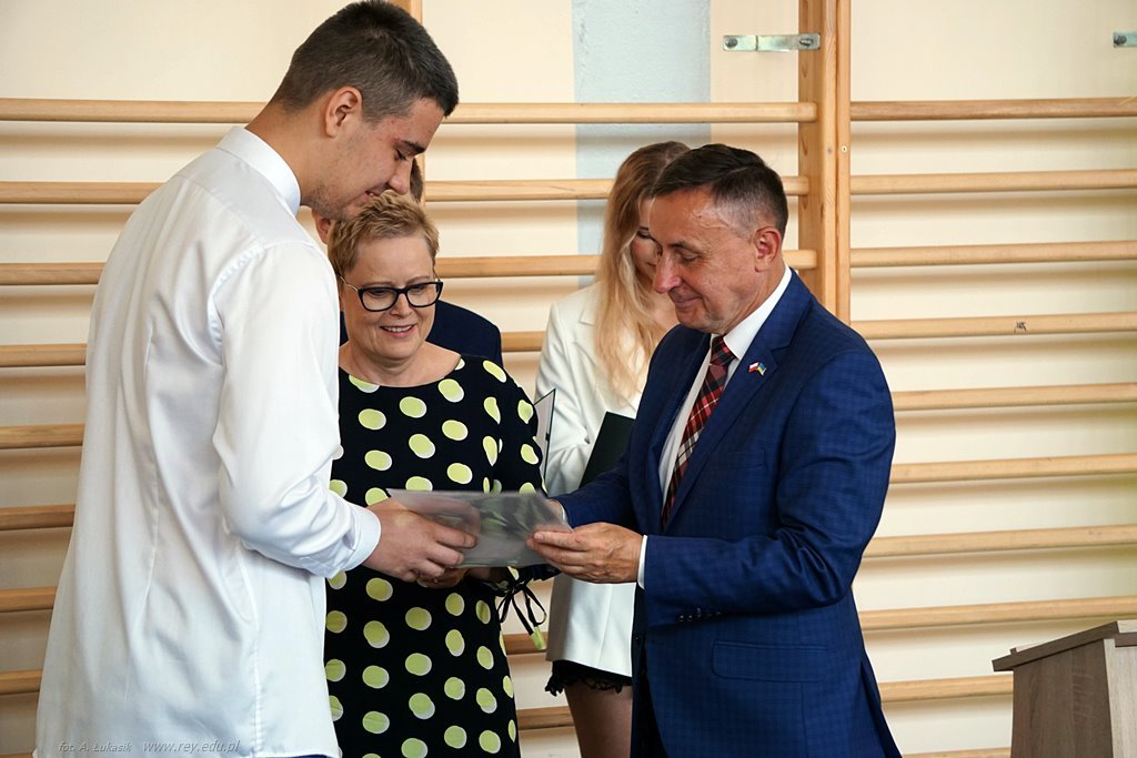 2022-06-24 koniec roku