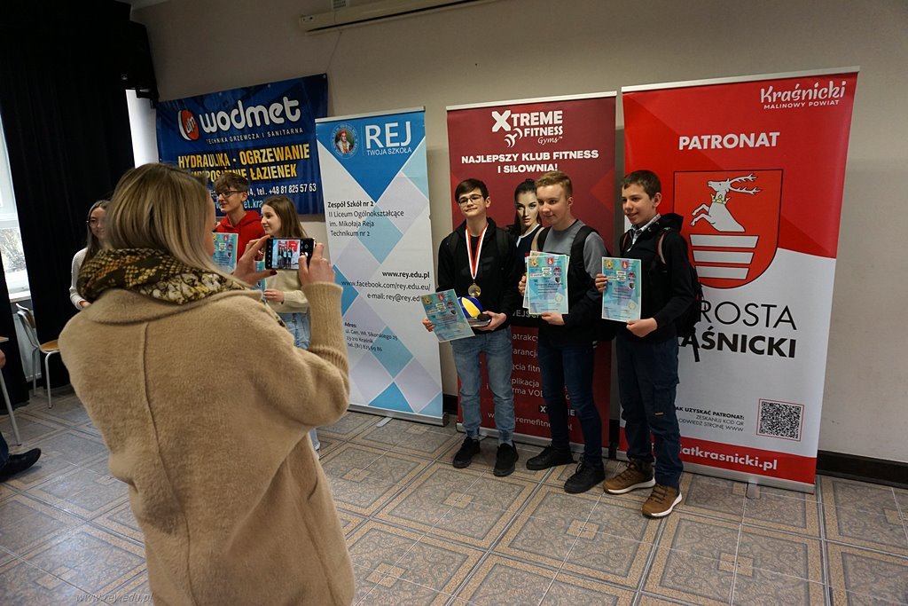 2022-04-19 Kalejdoskop w Reju