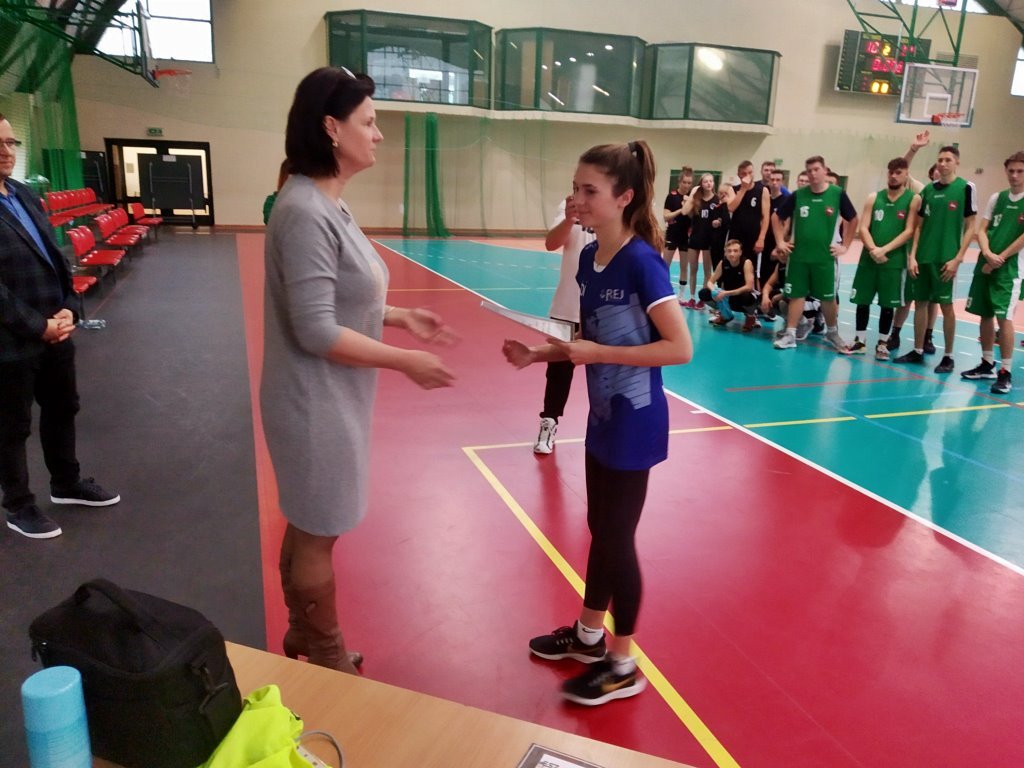 III_Powiatowy_Turniej_Koszykowki_3x3_Dziewcząt