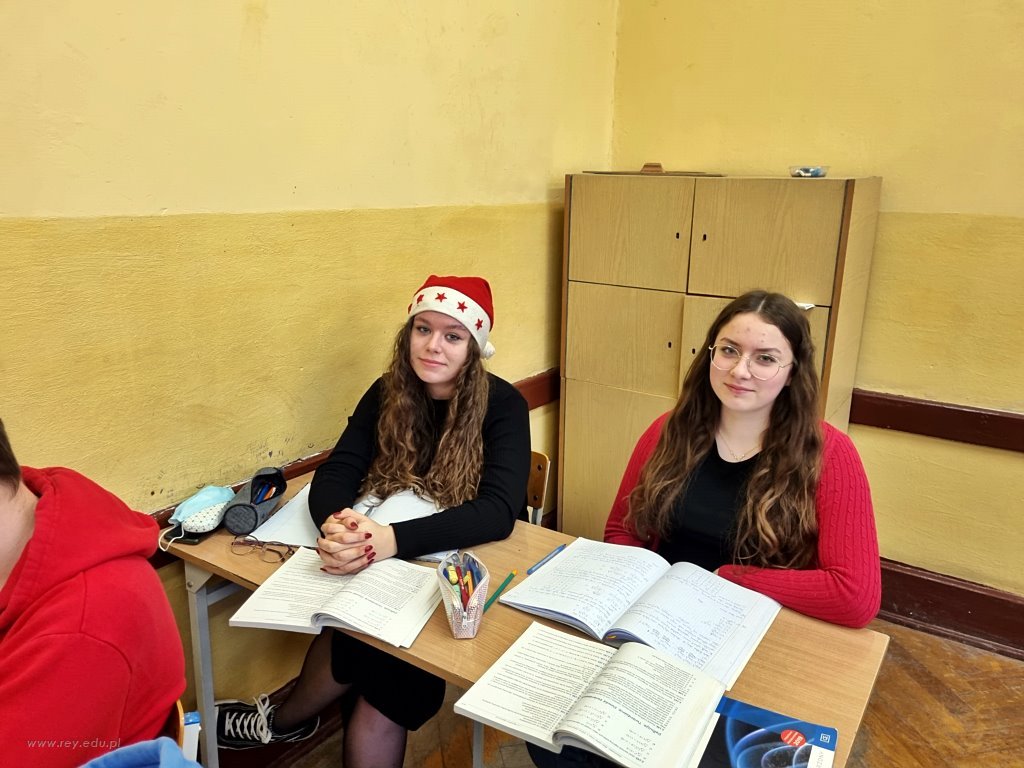 2021-12-06 Szkolne Mikołajki