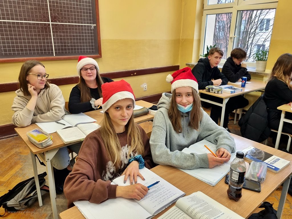 2021-12-06 Szkolne Mikołajki