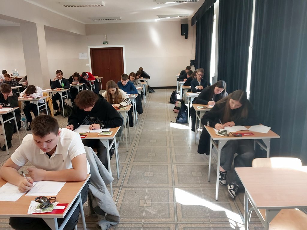 2024-04-23 Kalejdoskop w Reju