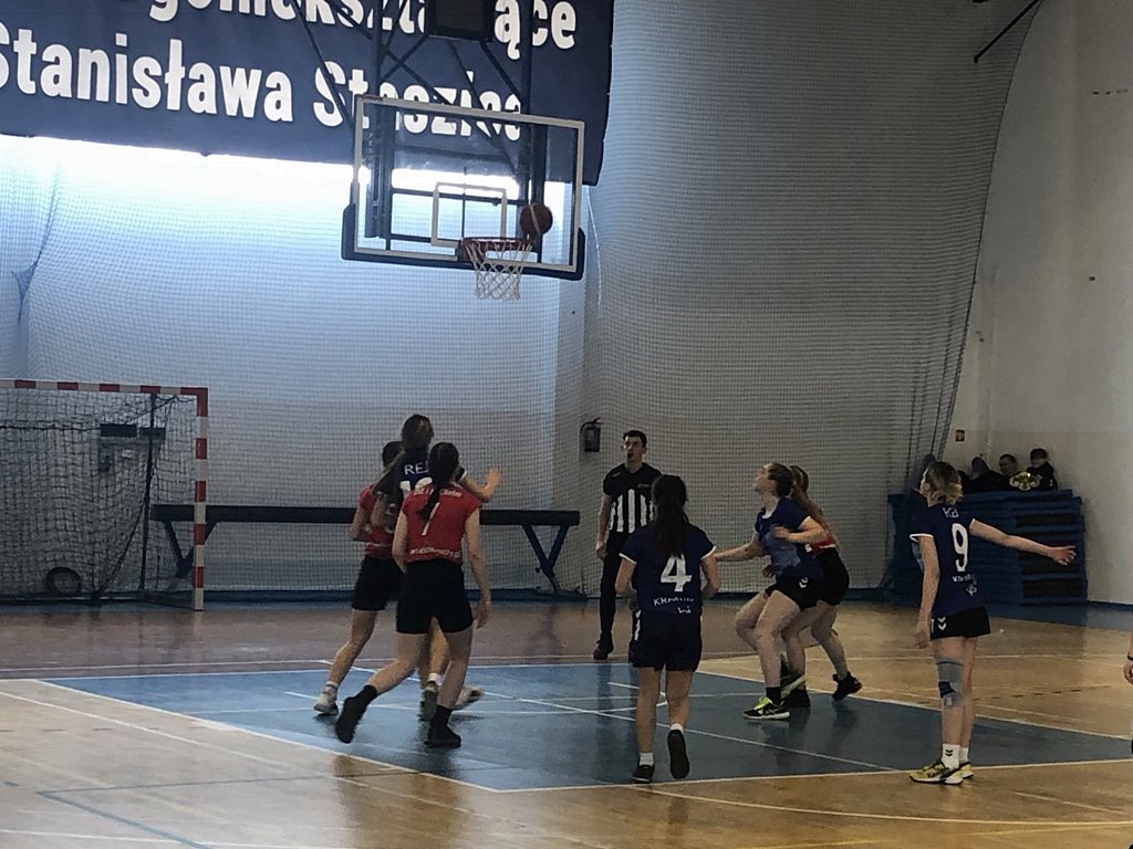 2023-03-28 Koszykarki z Reja brązowymi  medalistkami