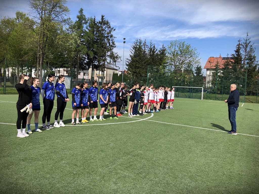 2024-04-17 Mistrzynie_Rejonu_w_Pilce_noznej