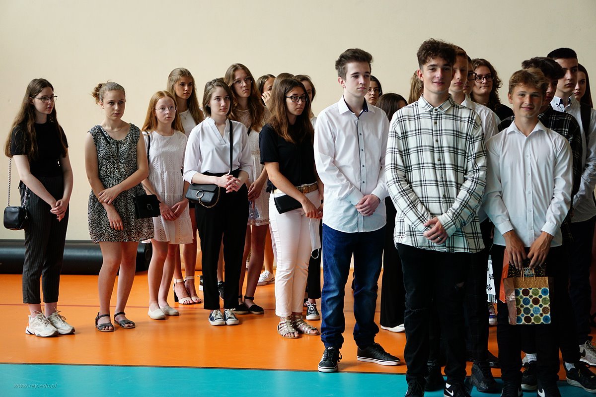 2021-06-25_koniec_roku
