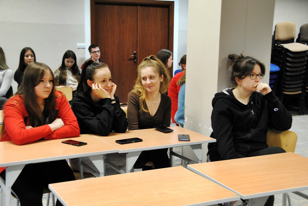 2022-03-8_10 Dzien kobiet i mężczyzn