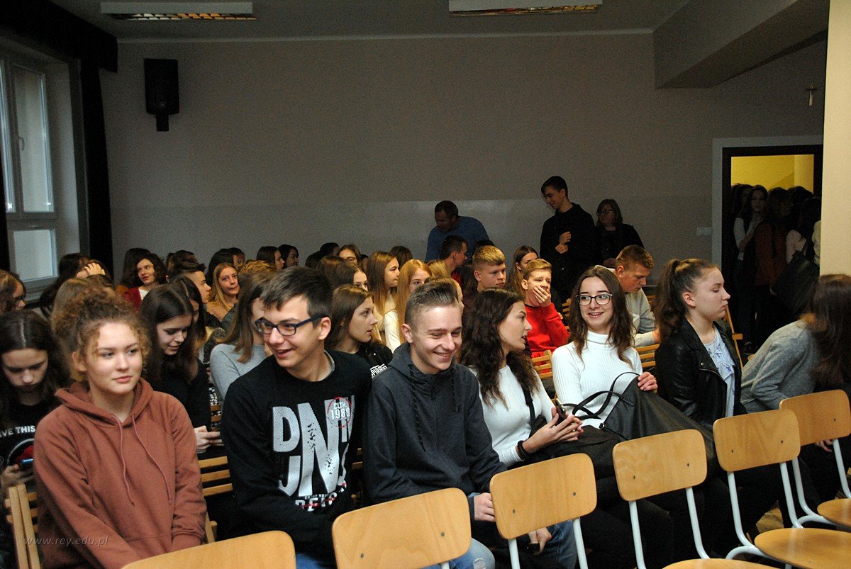 2019-11-14_Szkolna_uroczystość_Niepodległa