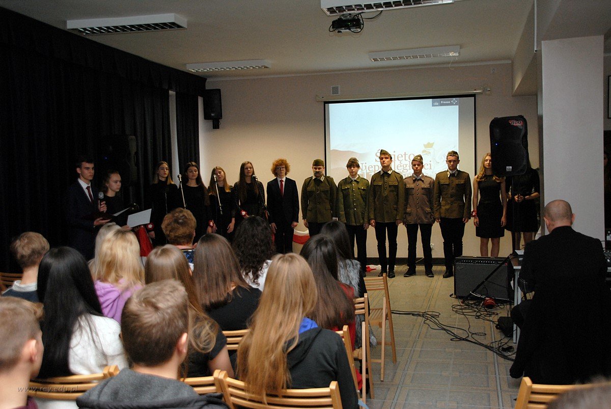 2019-11-14_Szkolna_uroczystość_Niepodległa