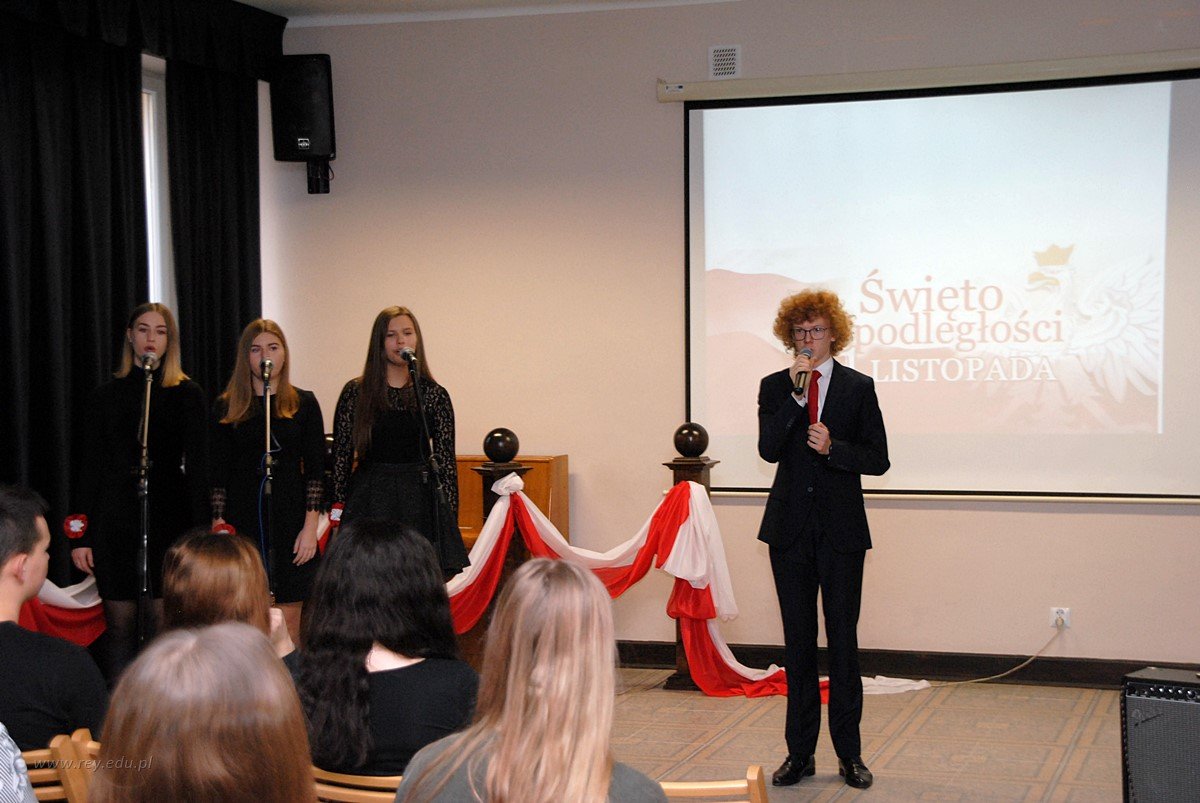 2019-11-14_Szkolna_uroczystość_Niepodległa