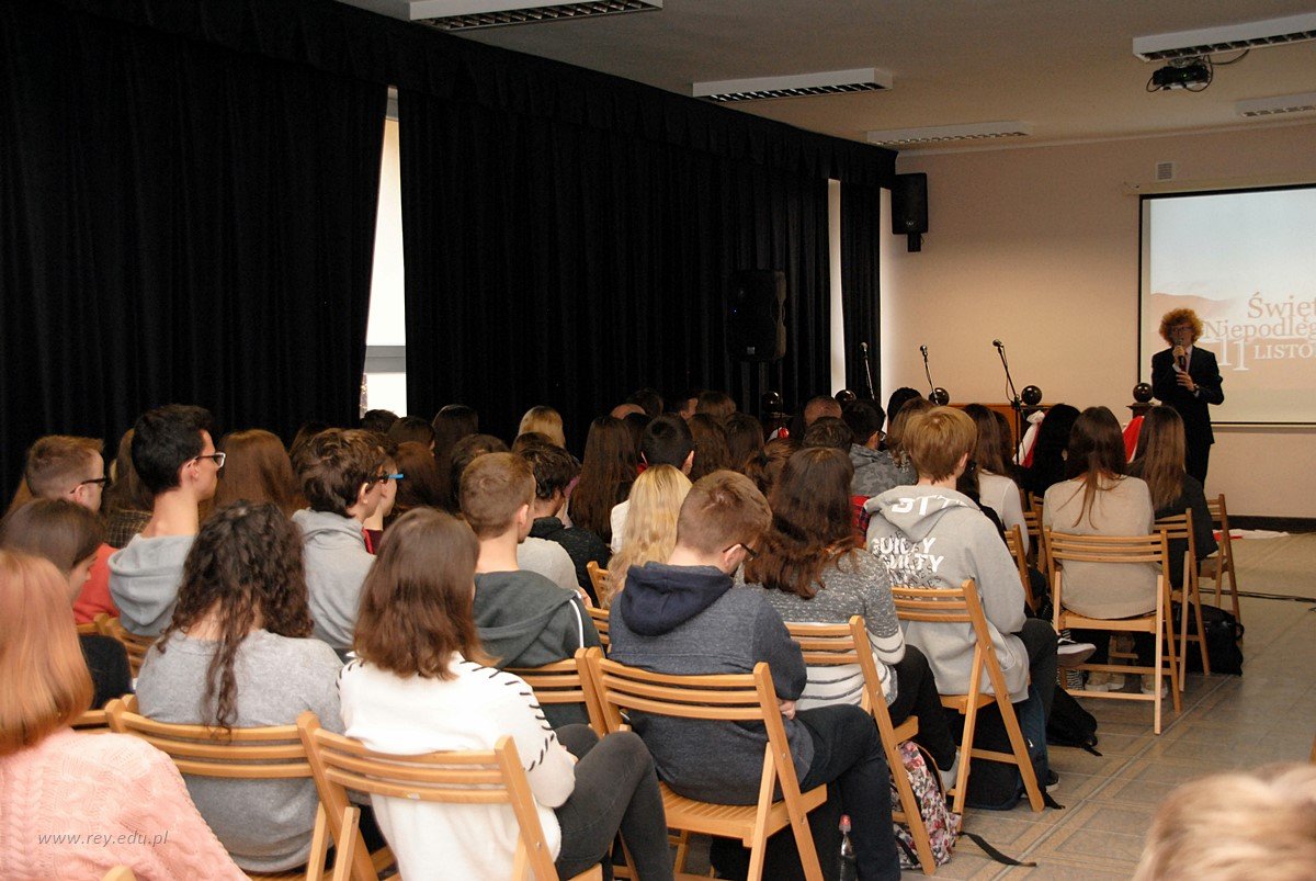 2019-11-14_Szkolna_uroczystość_Niepodległa