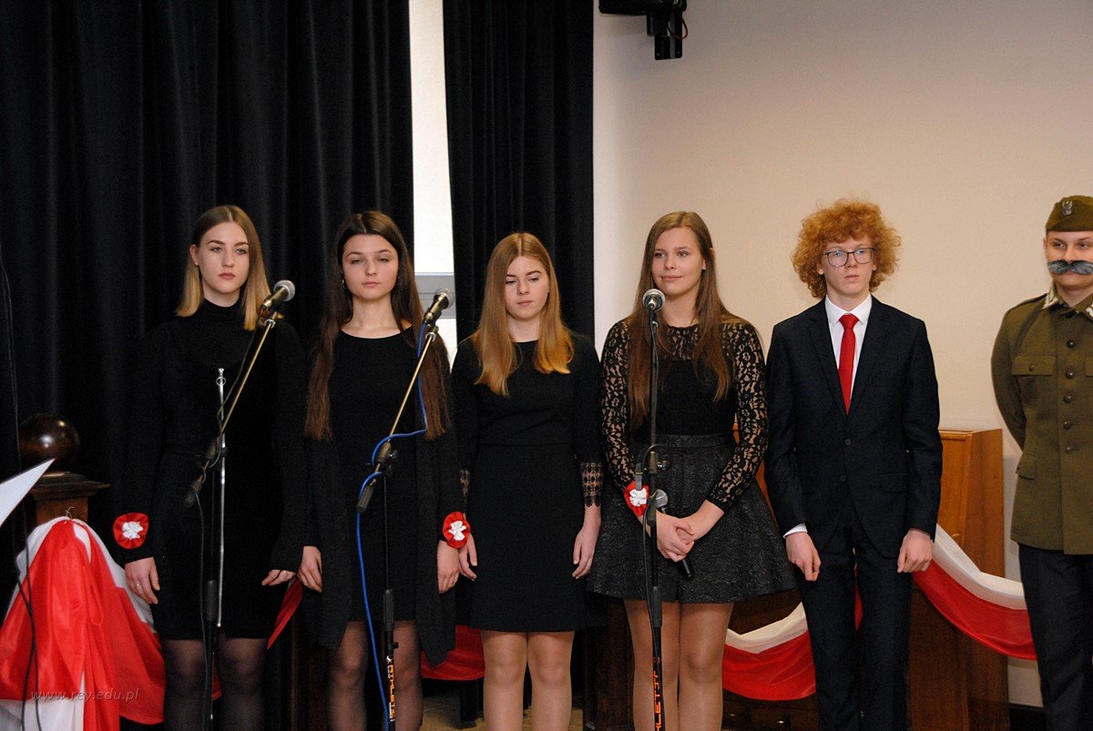 2019-11-14_Szkolna_uroczystość_Niepodległa