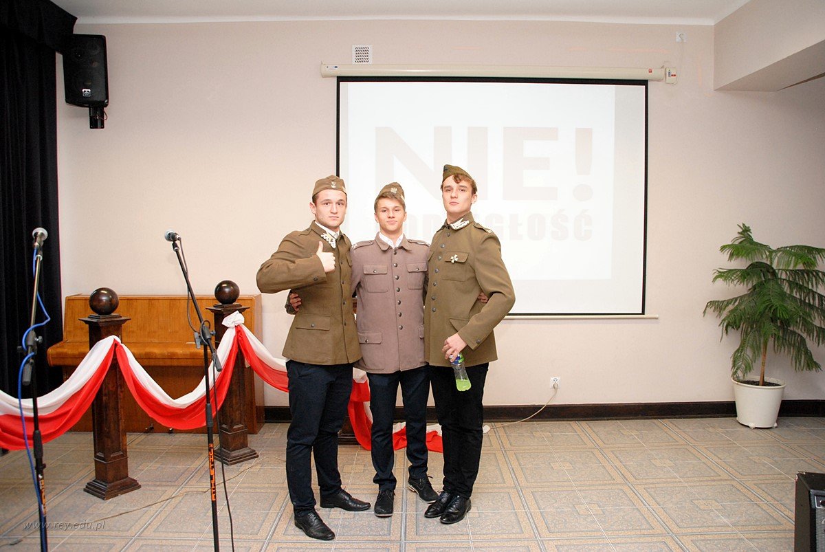 2019-11-14_Szkolna_uroczystość_Niepodległa