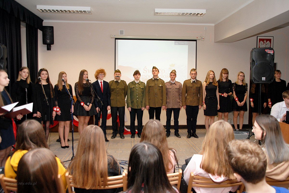 2019-11-14_Szkolna_uroczystość_Niepodległa