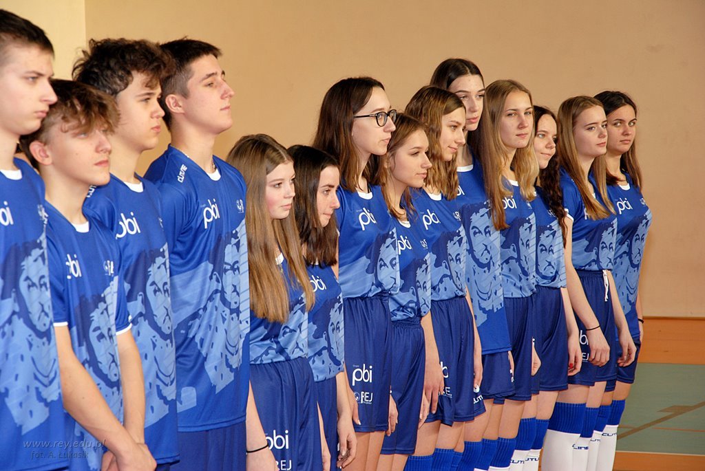 2019-12-18_Nowe_stroje_sportowe