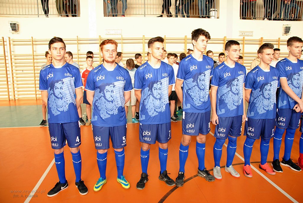 2019-12-18_Nowe_stroje_sportowe