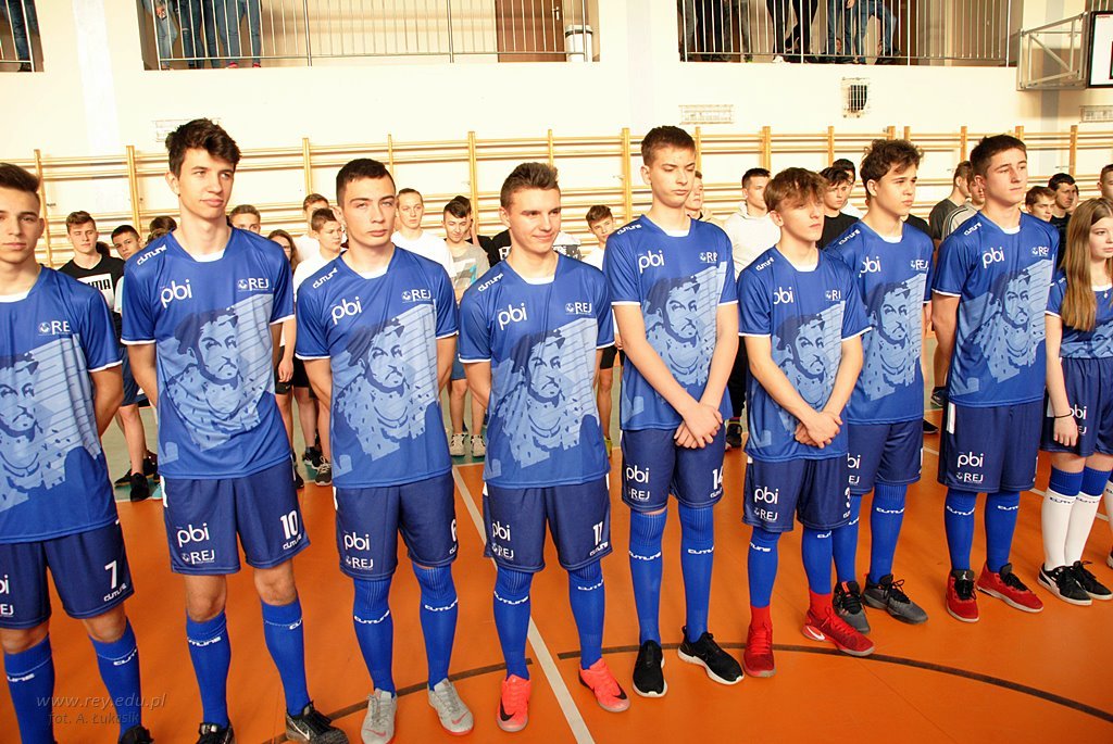2019-12-18_Nowe_stroje_sportowe