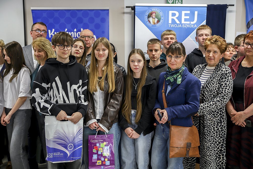 2025-04-28 Kalejdoskop w Reju 2025