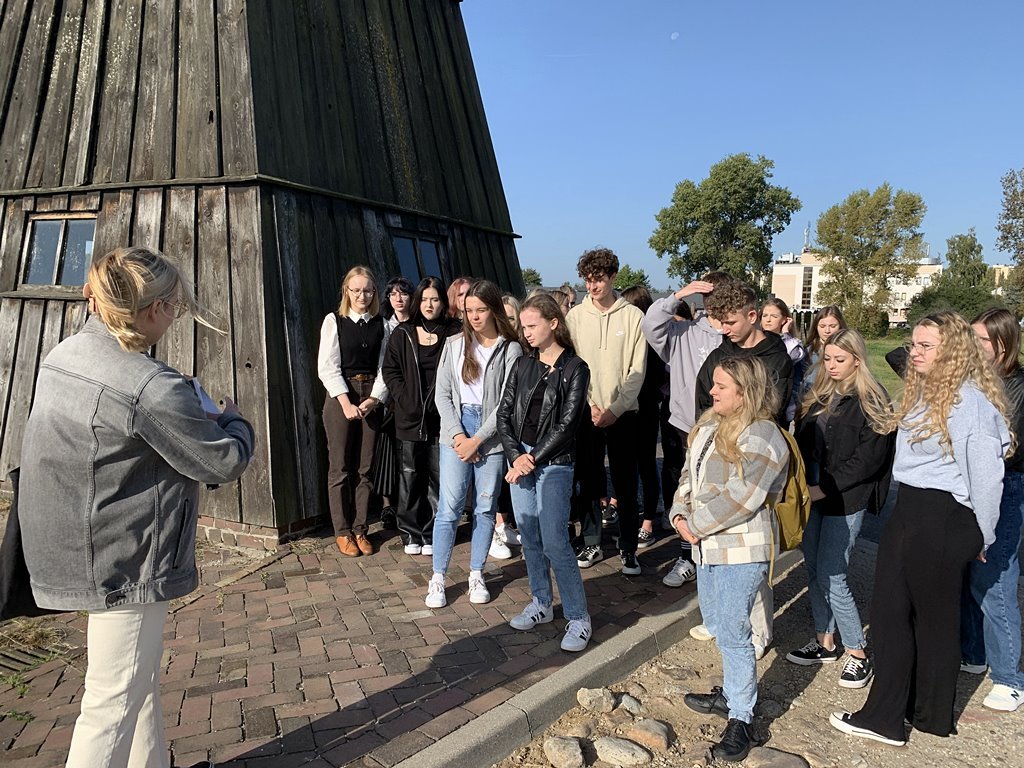 2023-10-03 Majdanek_-_Miejsce_Pamieci