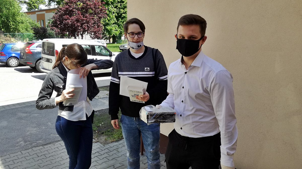 2020-05-28 odbieranie świadectw