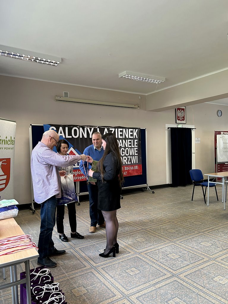 2024-04-23 Kalejdoskop w Reju