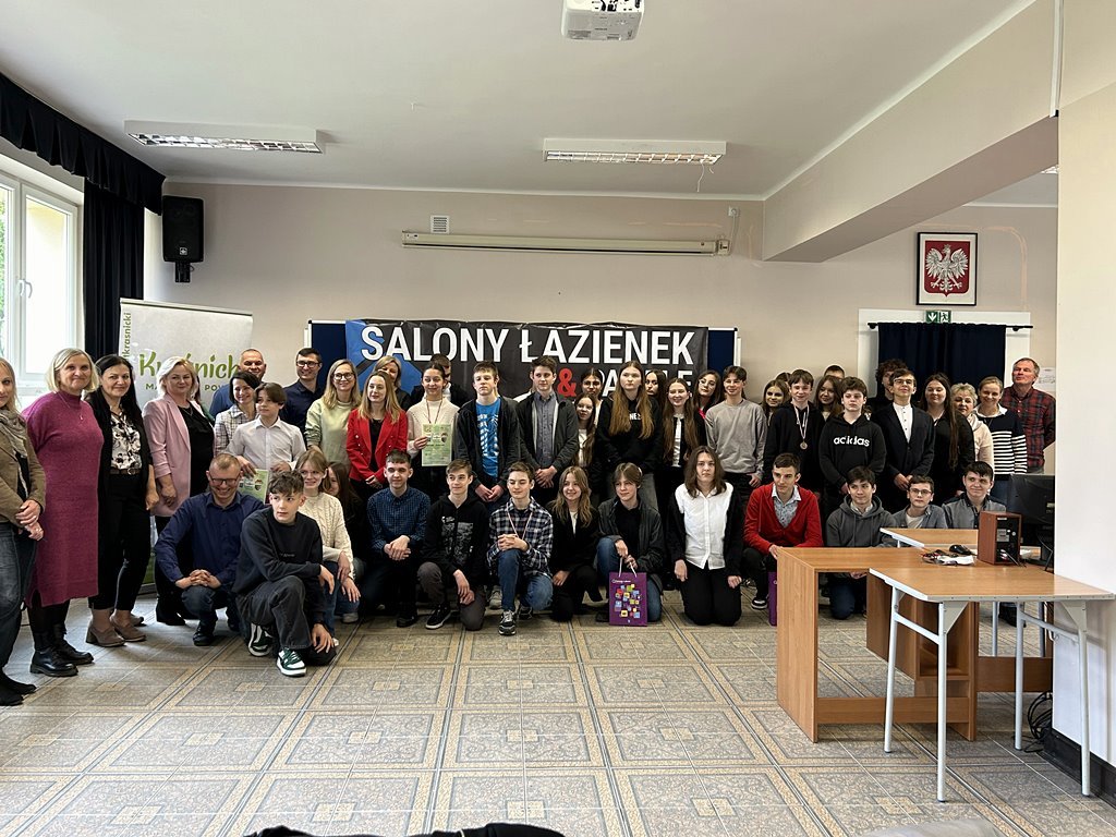2024-04-23 Kalejdoskop w Reju