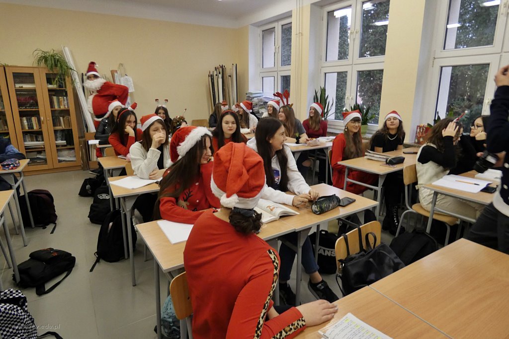 2021-12-06 Szkolne Mikołajki