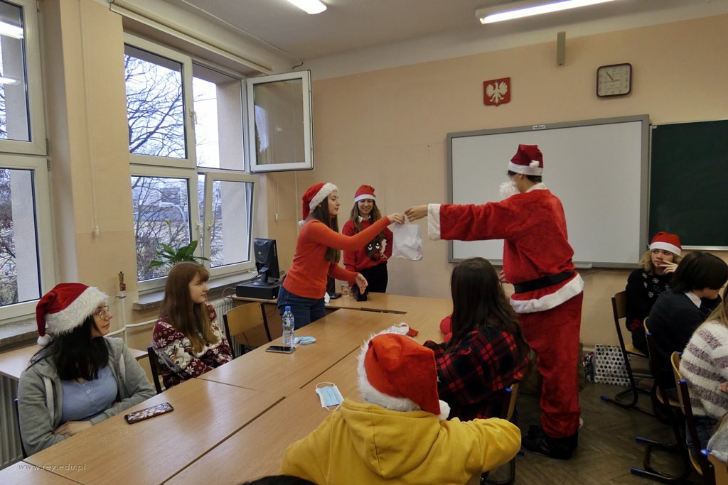 2021-12-06 Szkolne Mikołajki