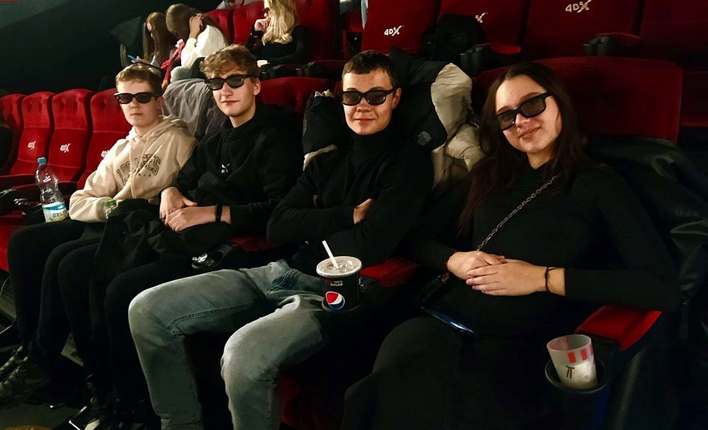 2022-12-16 Łyżwy i kino
